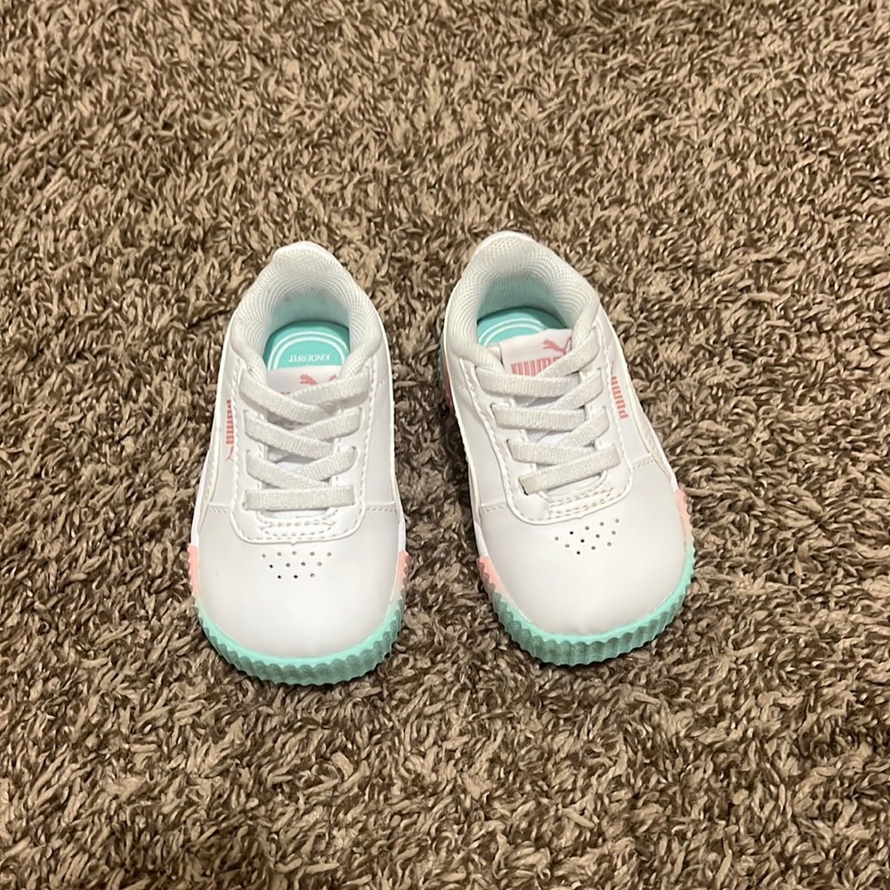 puma white infant shoes size 4
